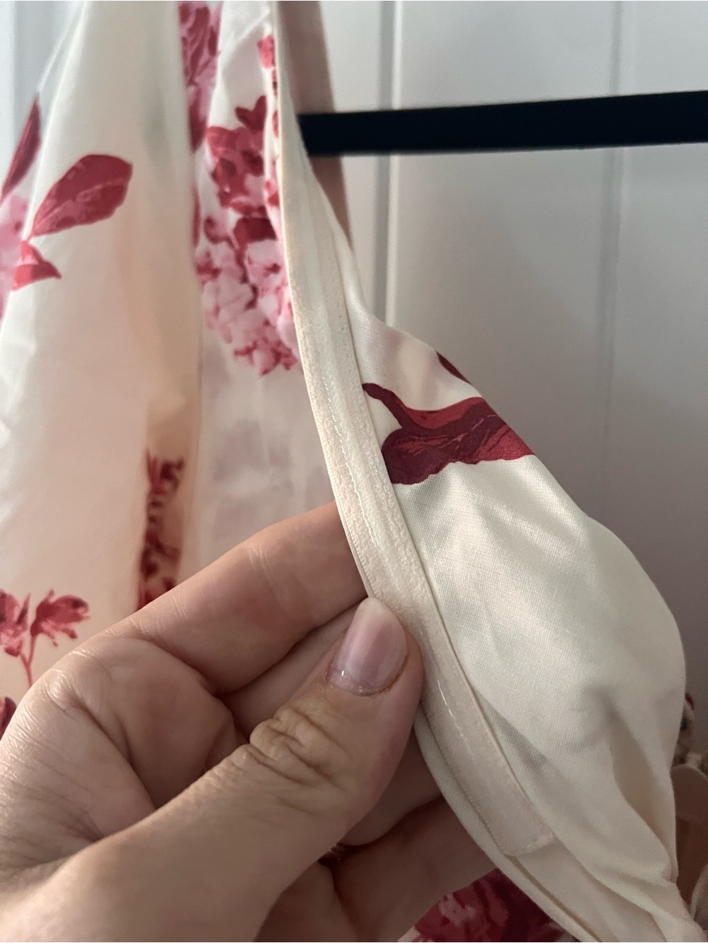 Abercrombie & Fitch Floral Twist-Front Mini Dress in White and Rose - Picture 6 of 9